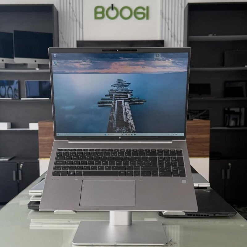 HP Zbook firefly 16 pouce G9 (1746)