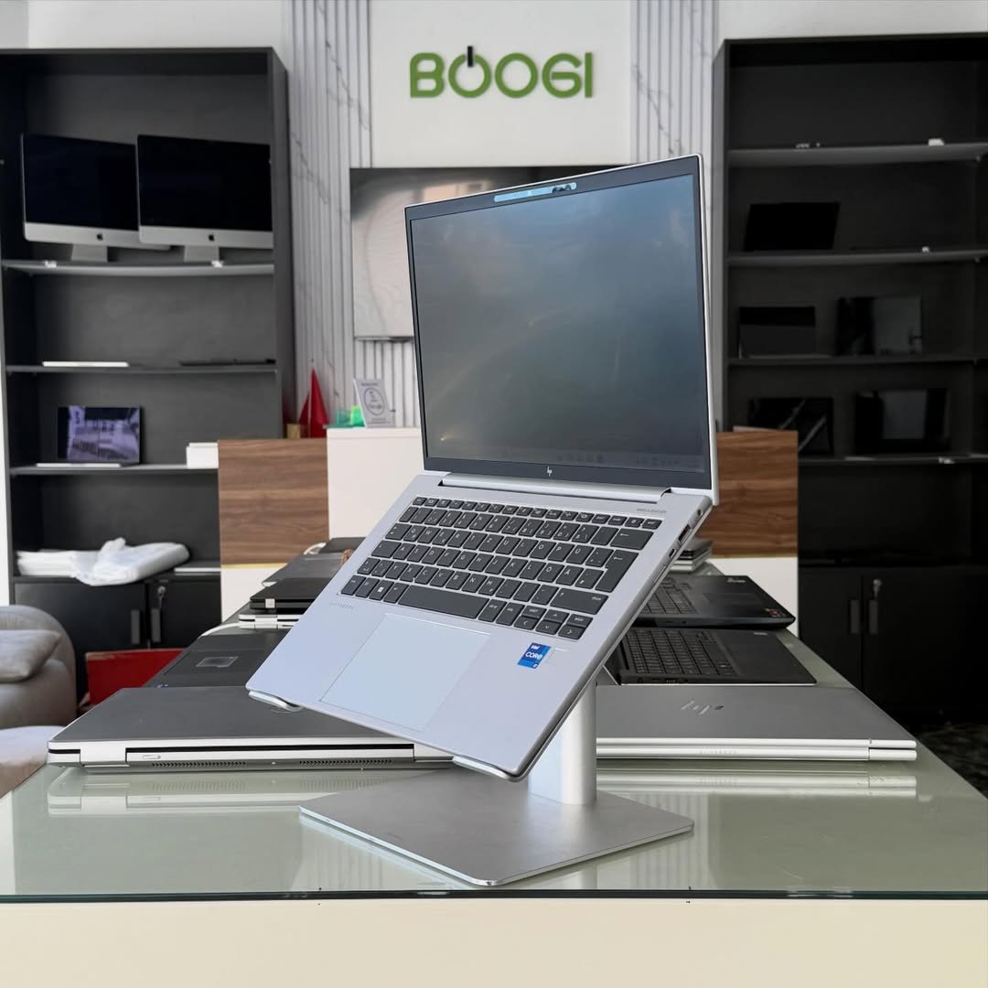 HP EliteBook 840 G10 (1389) – Image 2