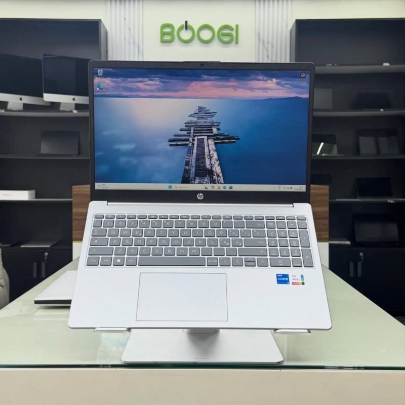 HP Laptop 15 (1869)