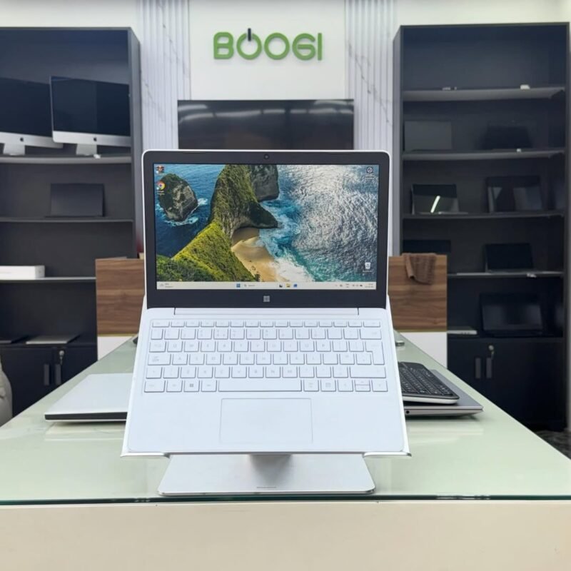 Surface Laptop SE (1867)