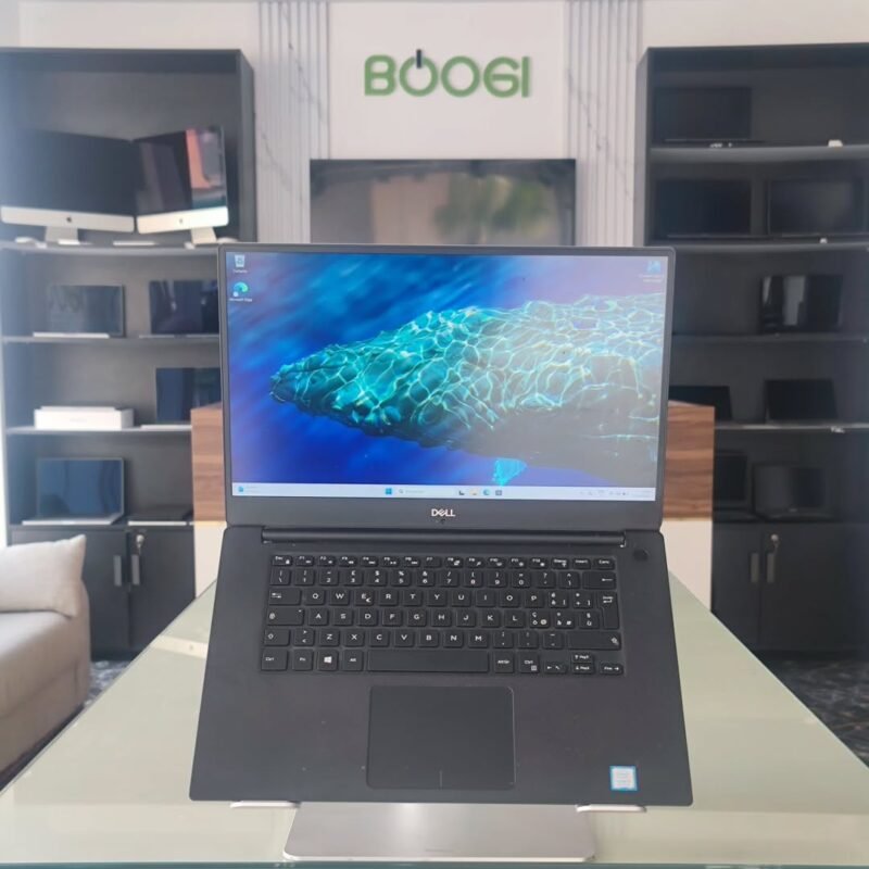 Dell XPS 9570 (1944)