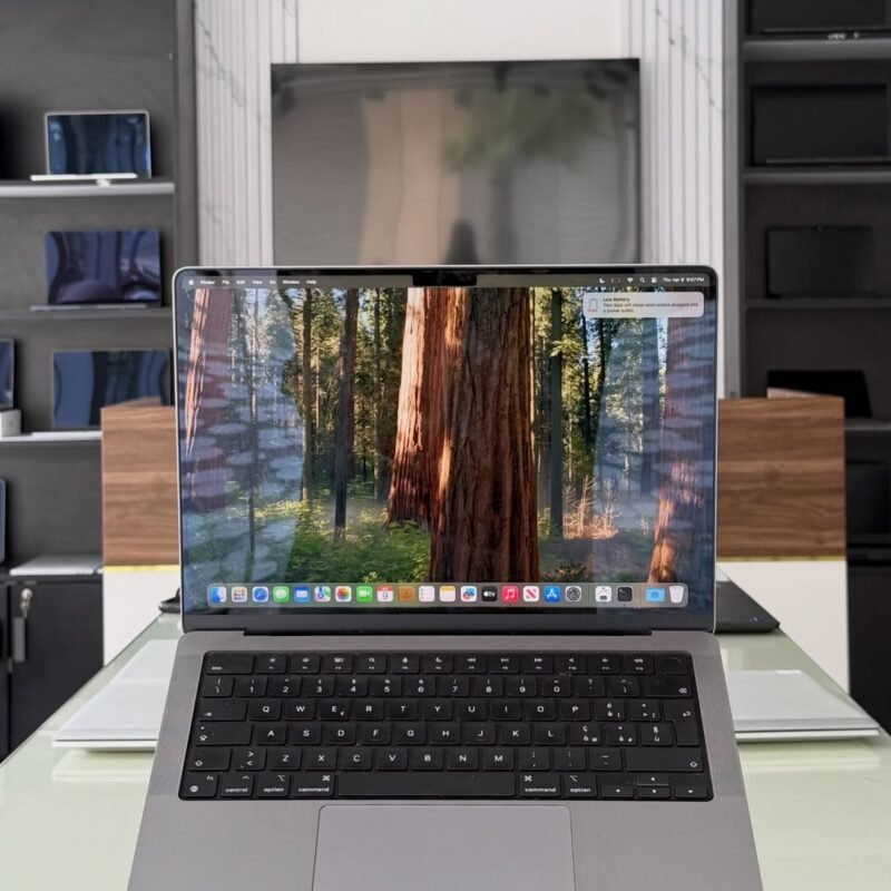 MacBook Pro 2023 (1949)
